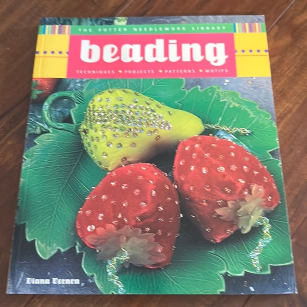 The Potter Needlework Library:‎ Beading how-to book